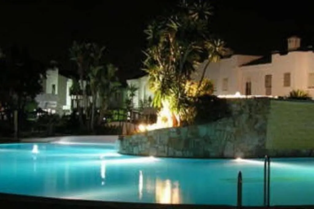 Alojamiento Con Piscina Para Grandes Grupos شيكلانا دي لا فرونتيرا إسبانيا